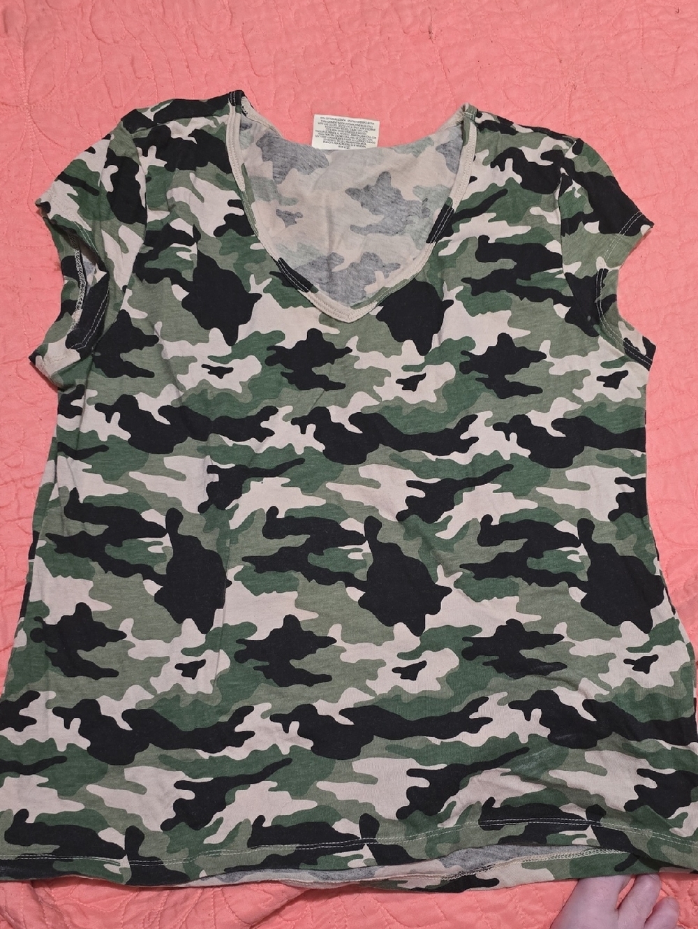 Women’s Camo V-Neck Tee - Green Camouflage